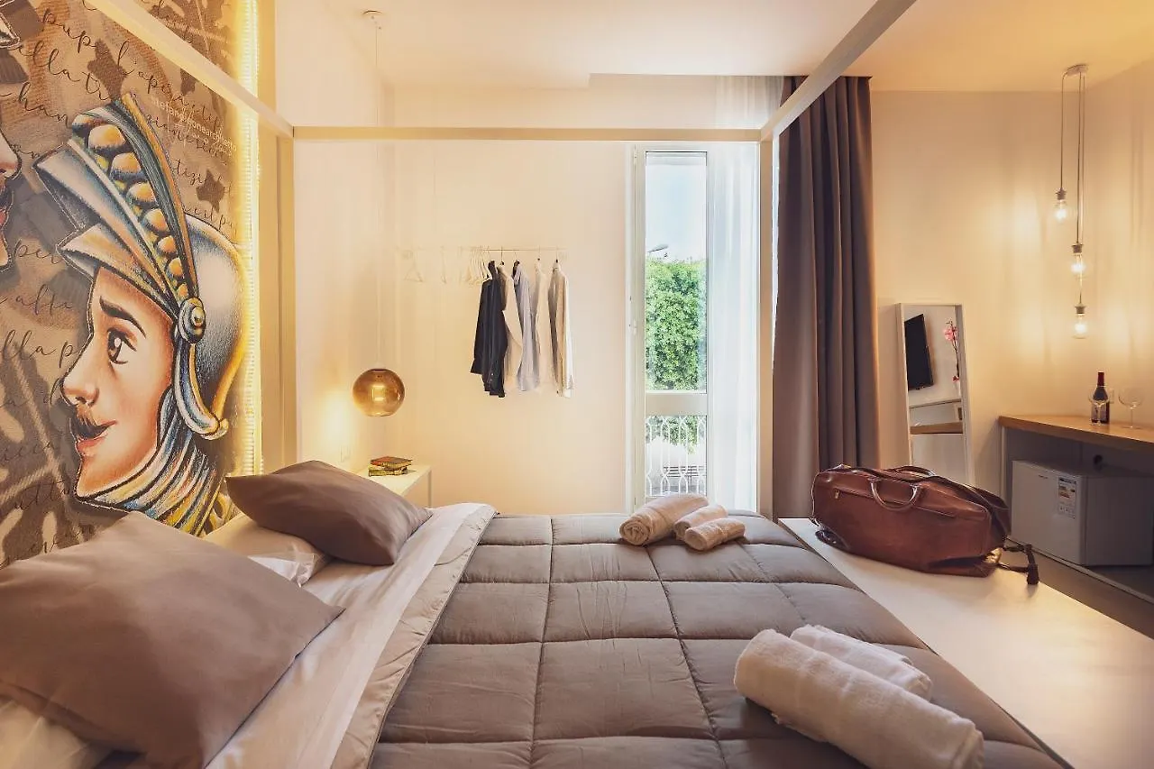 Marla's boutique rooms Noto Couette-café